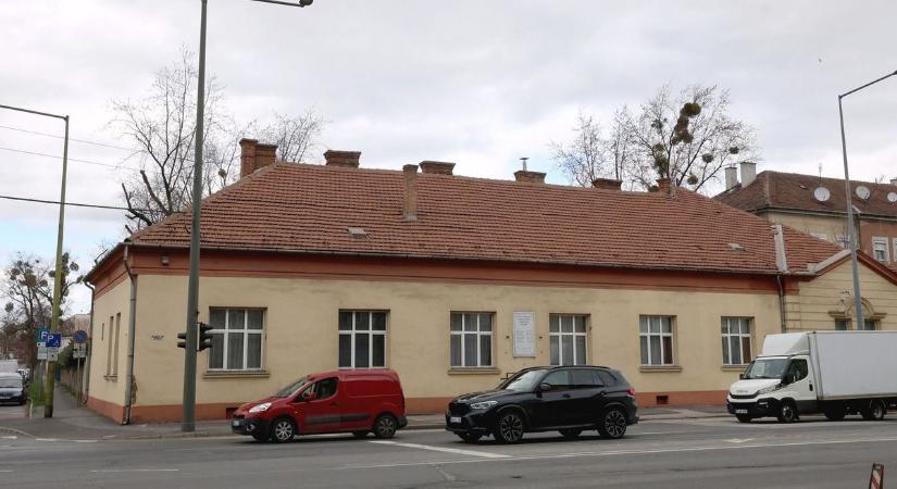 Lámpák nélkül maradt a forgalom – fennakadások a Mindszent téren