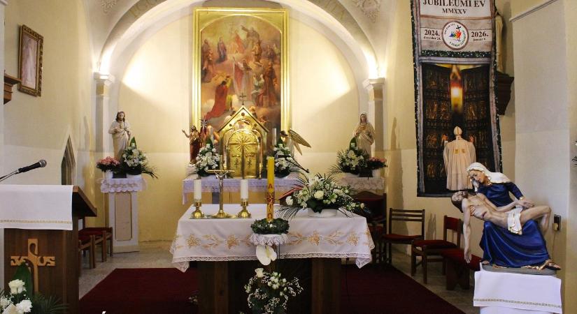 A felsőszemerédi templom a rovásírás felvidéki őrzője