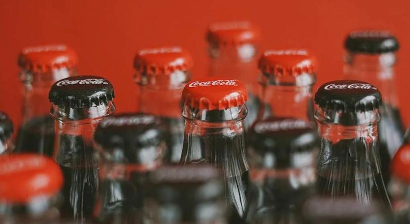 A világ legdrágább Coca-Coláját árulják a Balatonnál