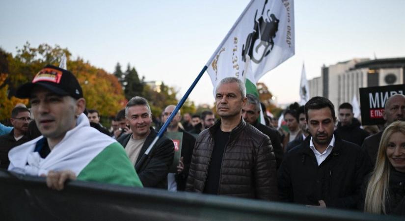 A bolgár nacionalisták partnerségre léptek Putyin pártjával