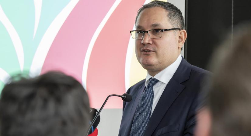 Nagy Márton tárcája szerint gyakorlatilag csak a kormány nem hibás a rossz GDP-adatért