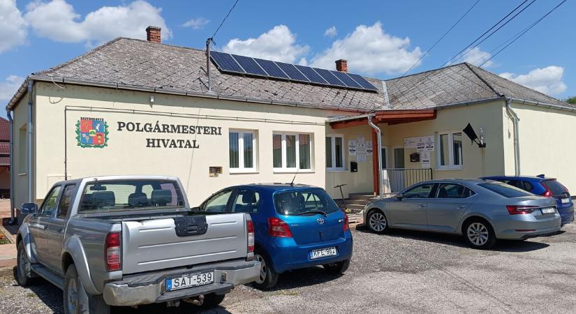 Lombkoronasétány helyett ez épül Eszteregnyén