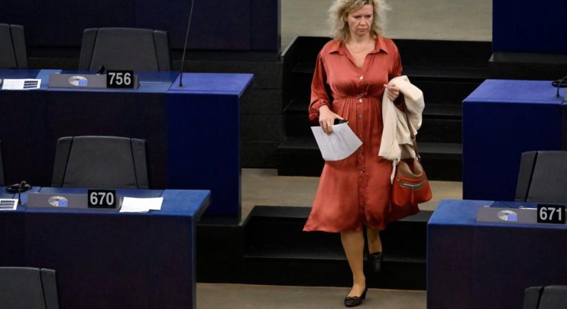 Szentkirályi Alexandra: Kollár Kinga elvesztette a közbizalmat, ezért mennie kell