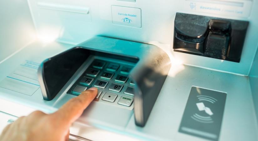 Ilyet még nem láttunk: minden magyar embert érinteni fog, ami most kiderült az ATM-ekről