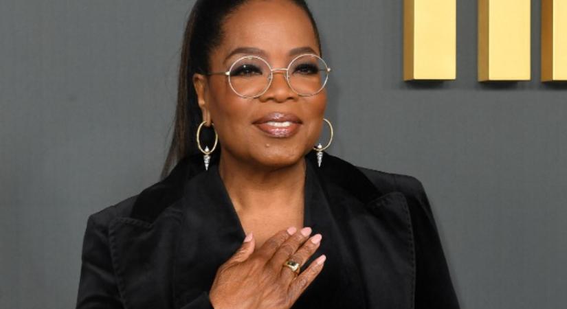 A műveltség maga a luxus! – Oprah Winfrey könyvespolcát te is imádni fogod