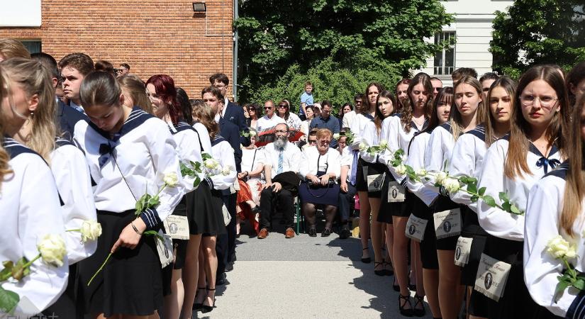 Kazinczy: Legendás 12. évfolyam búcsúzik