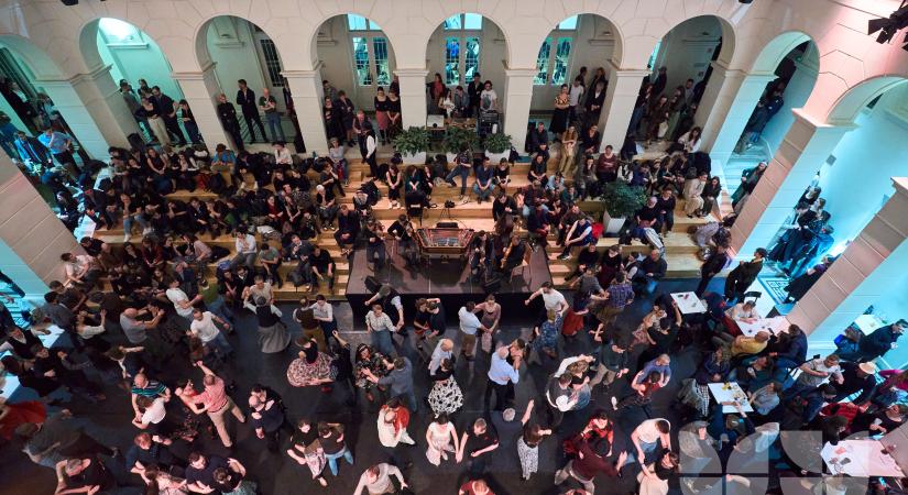 Május 3-án, szombaton lesz a táncház napja Budapesten, a Liszt Ferenc téren