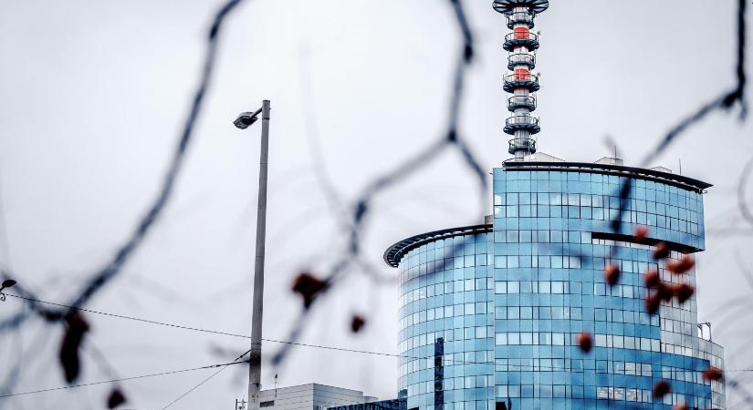 Feljelentést tett a rendőrnő, aki szerint parancsnokai tétlenül nézték, hogy bántalmazó kapcsolatban él