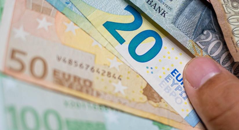 Kivonják a forgalomból a régi 50 eurós bankjegyeket