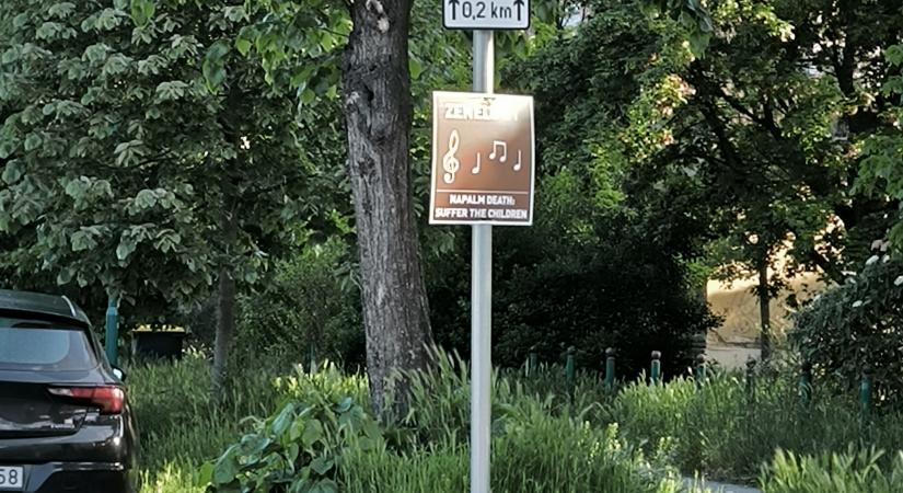 “Szenvedjék a gyerekek” – Új zenélő út bukkant fel Zuglóban – Videó