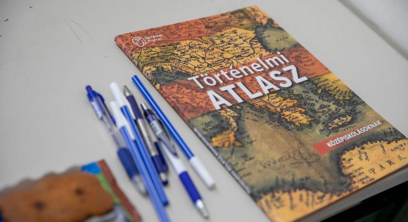 Ez minden érettségizőt érint: tudod, mi lehet nálad az írásbeli vizsgán?