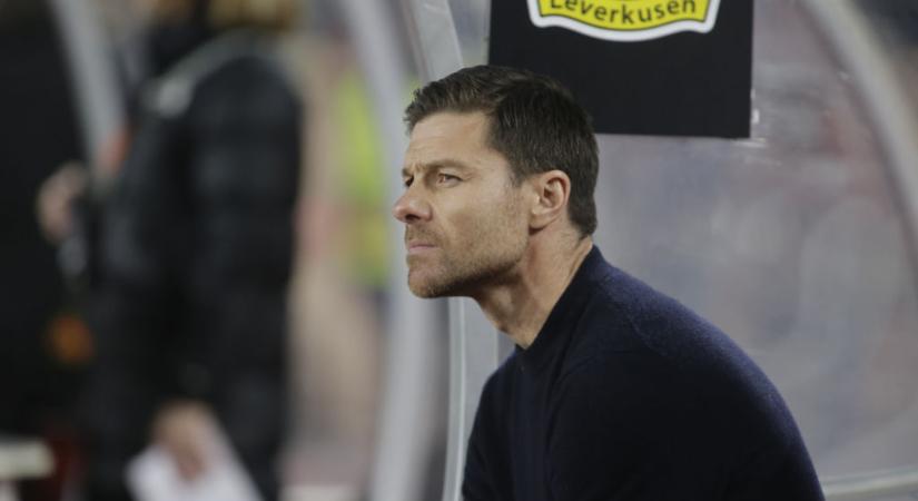 Bundesliga: holland szakember válthatja a Leverkusen élén Xabi Alonsót! – sajtóhír