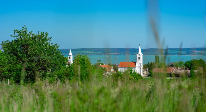 Áremeléssel indul a szezon a Balatonnál: íme a hotel, apartman, kemping árak 2025-ben