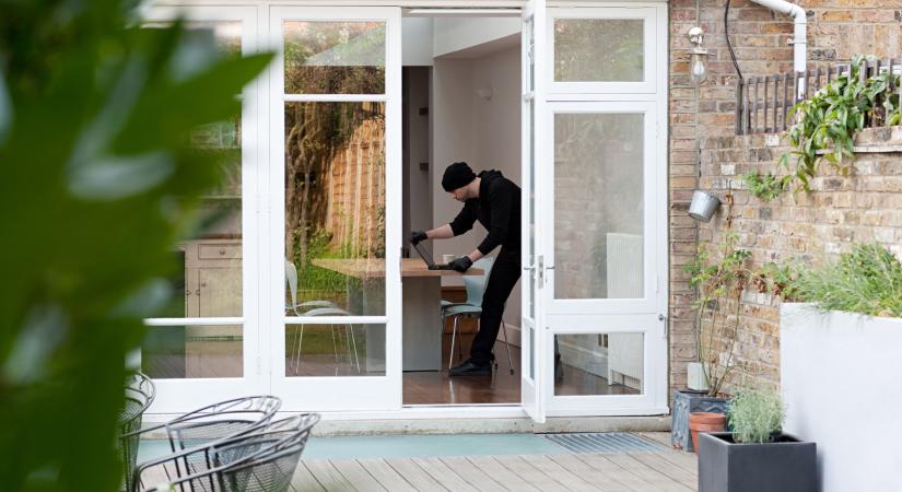 Így őrizd meg otthonod biztonságát: Tippek betörőktől