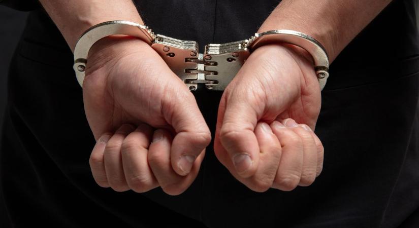Emberrablásra készültek, 17 éves fiatal adta volna a fegyvert