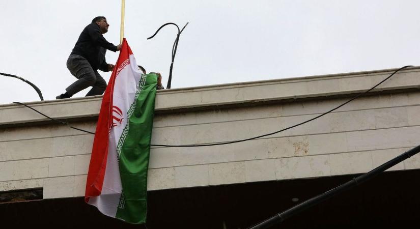 „Mi fogjuk eldönteni, mikor és hol fizetitek meg a következményeket!” – kőkemény fenyegetést kapott Irán Trumpéktól