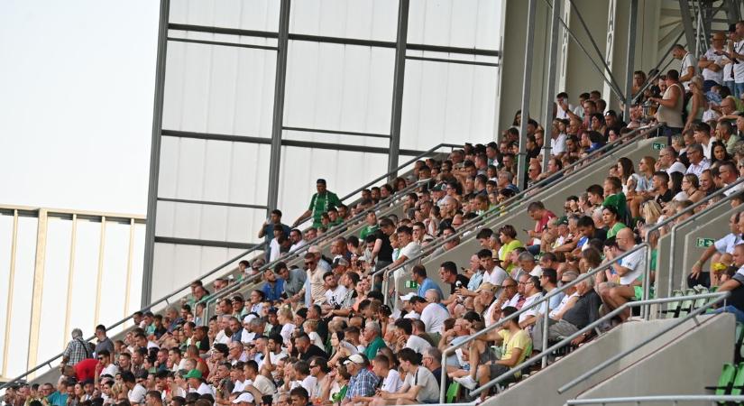 Órák alatt elkapkodták a jegyeket a Paks–Ferencváros rangadóra!