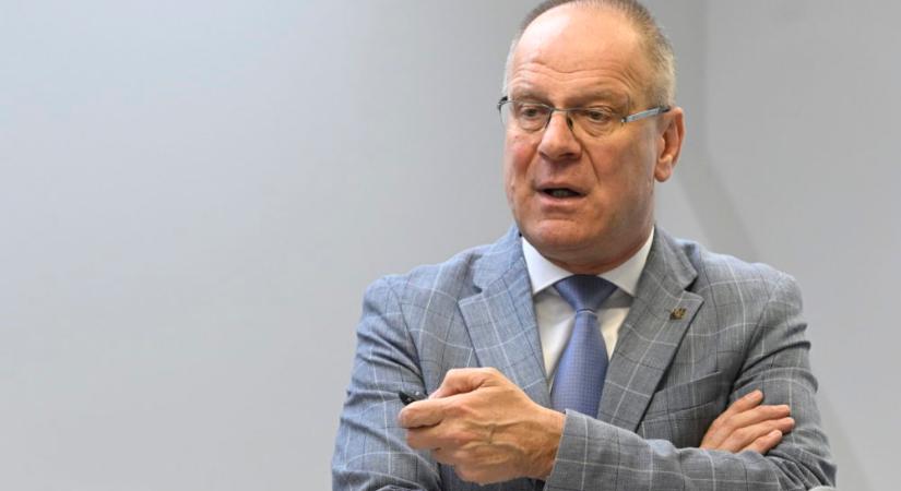 Navracsics Tibor: Ballagáskor az elmúlt évek befektetett munkáját ünnepeljük