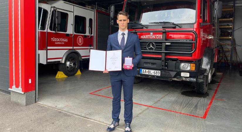 Az év hőse: így mentette meg egy ismeretlen idős férfi életét a tűzben