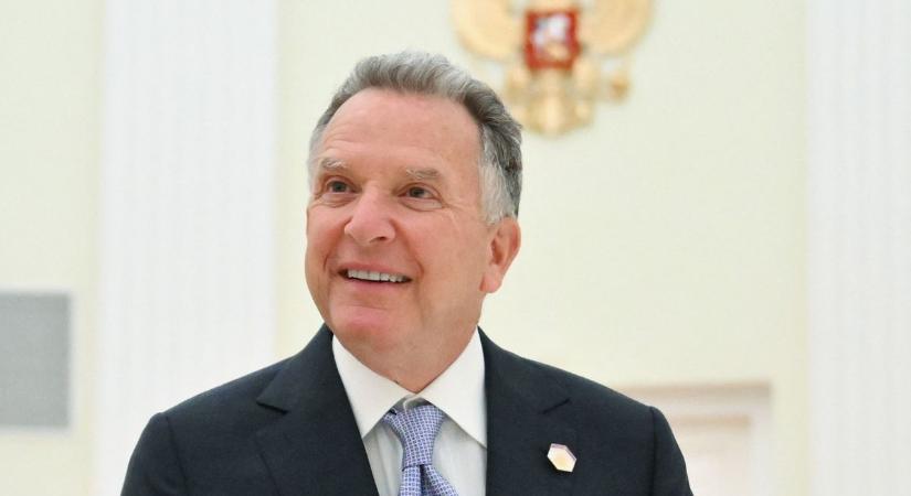 „Ez egy idióta” – Washingtonban aggódnak Trump főtárgyalója miatt