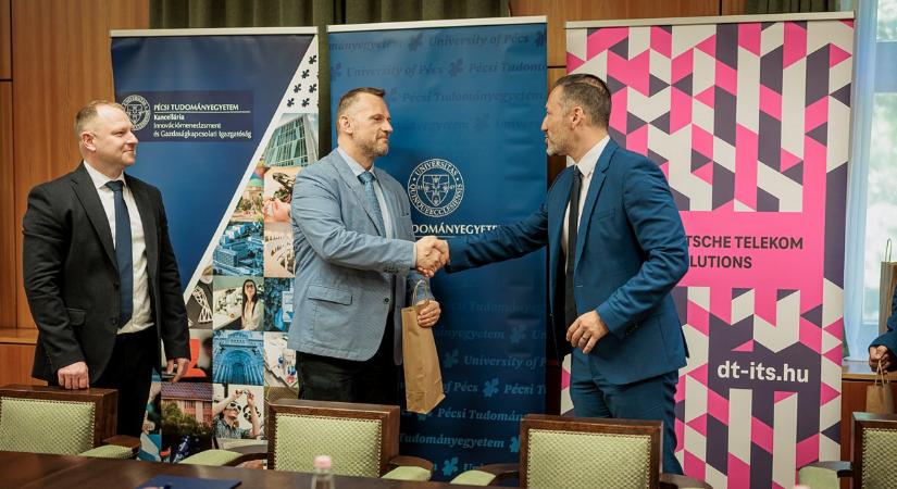 Telekommunikációs központot hoztak létre Pécsen