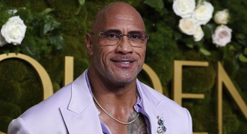 Íme Dwayne Johnson szép édesanyja: Ata 76 évesen is energikus