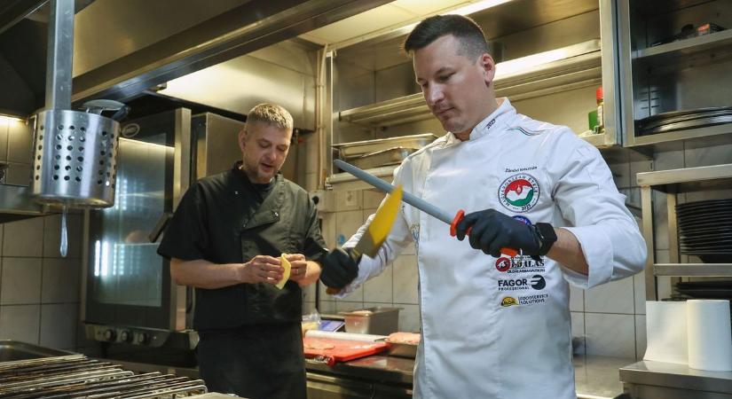 Zámbó Krisztián Erős Pistás tarhonyapiláfját imádta a zsűri