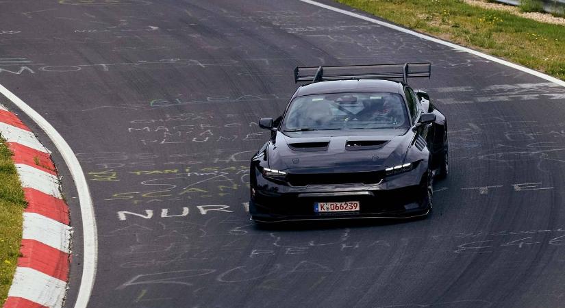 Őrületes rekordidőt facsartak ki a Mustang GTD-ből a Nürburgringen