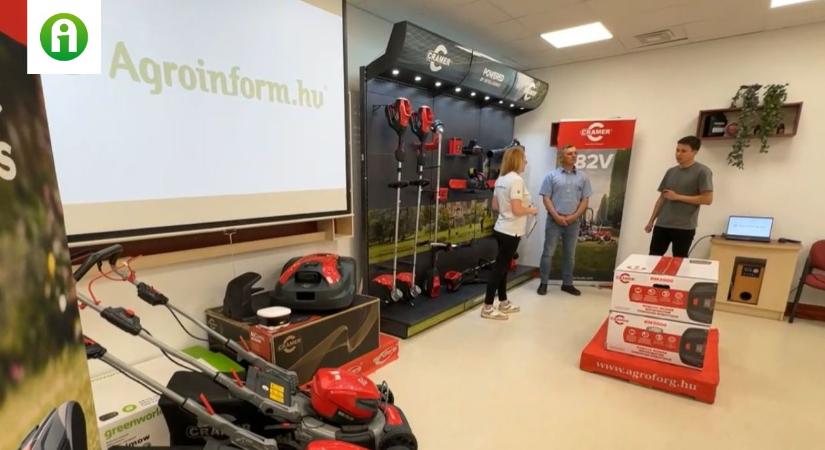 Sikeresen lezárult az Agroinform nyereményjátéka: átadtuk a Cramer robotfűnyírókat