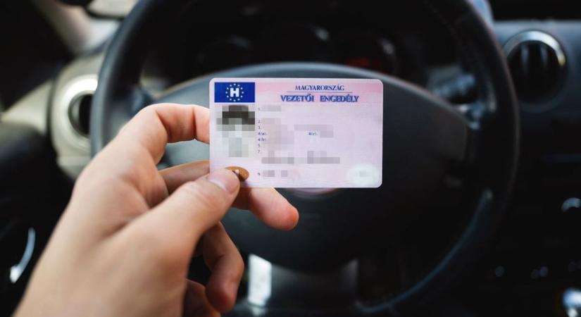 Minden sofőrt érintő változás jön az EU-ban, döntöttek az idősek jogosítványáról is