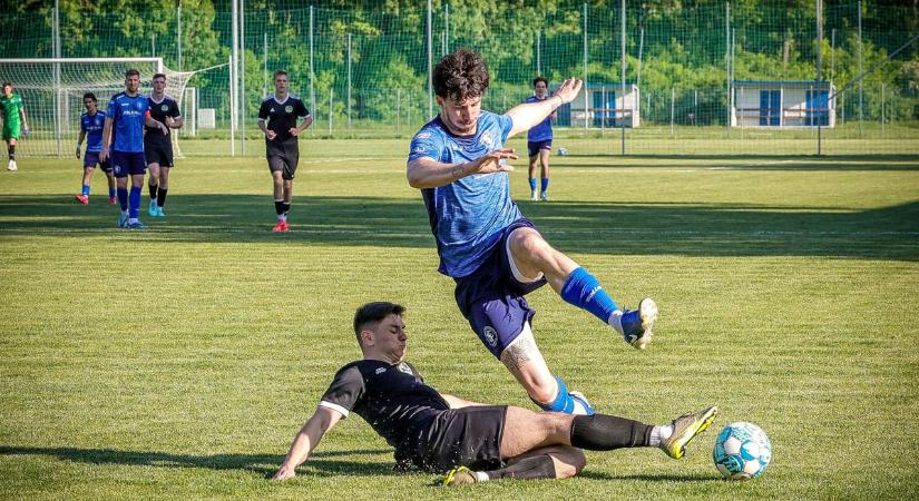 Feszült hangulatú meccsen a Bátaszékhez kerültek a pontok (fotókkal)