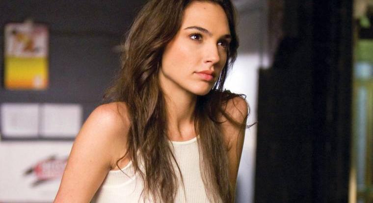 Gal Gadot nácikra vadászik a világháború utáni Németországban