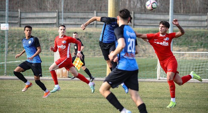 FC Hatvan: zuhanó repülők találkoznak egymással
