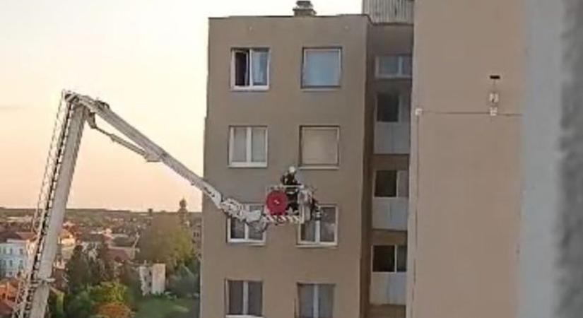Videó: így nézett ki a magasból a szombathelyi tízemeletesben keletkezett tűz oltása