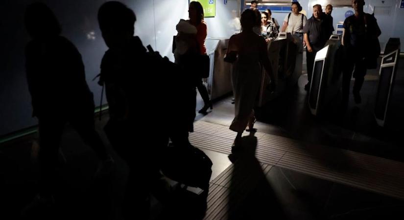 A liberalizmus okozta az áramszünetet – „Kinek, mit intézett a kormánya…”
