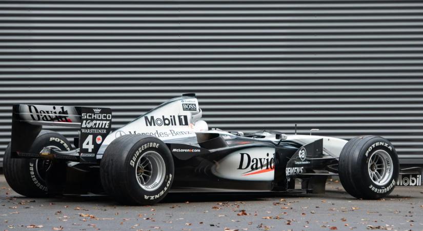 Bárki viheti David Coulthard versenyautóját – képek