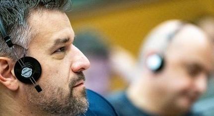 László András két hónapja kormánybiztos, de stílusa még mindig inkább egy Megafon-propagandistára hajaz