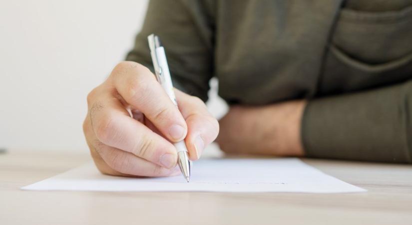 11 éves lánynak küldött szerelmes levelet a floridai tanár