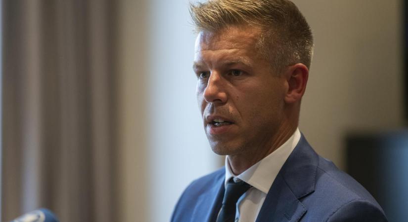 Magyar Péter rögzítette, hogy az Európai Néppárttal szemben a Tisza Párt nem ért egyet Ukrajna gyorsított EU-csatlakozásával