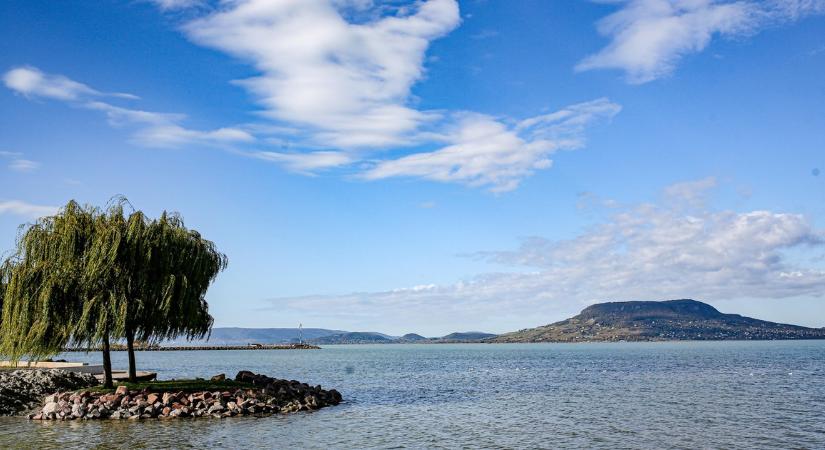 Emelkednek az árak! Ennyibe kerül a szállás, ha a Balatonra készülsz