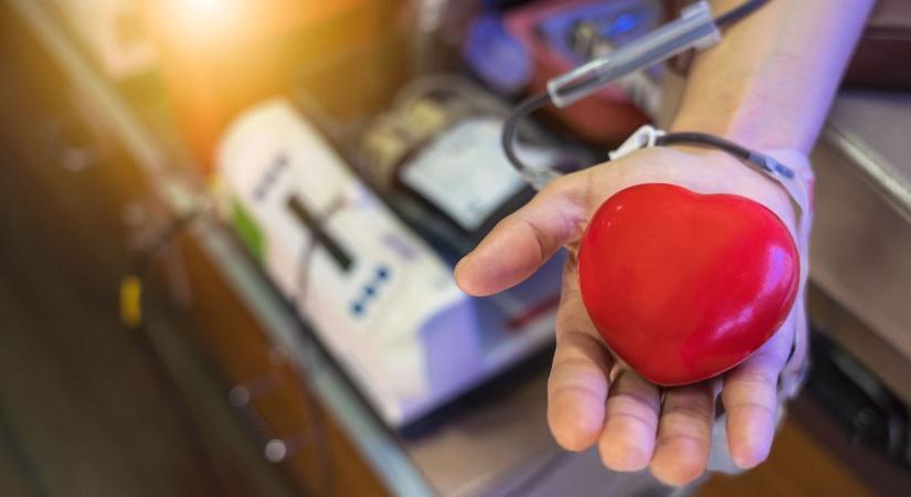 Néhány apró tűszúrás, aminek hatására egyszerre több ember élete változott meg