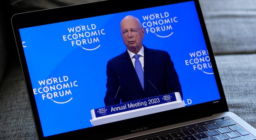 A globális elit lecserélte egyik tábornokát