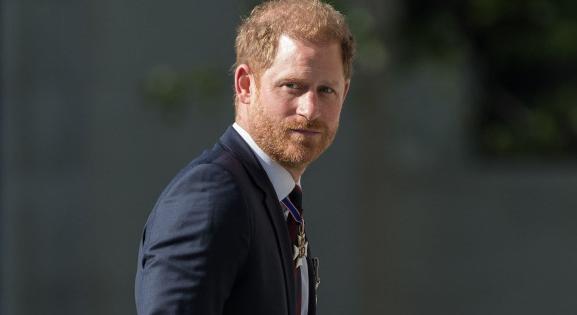Harry herceg békülne: romlott Károly király egészségi állapota?