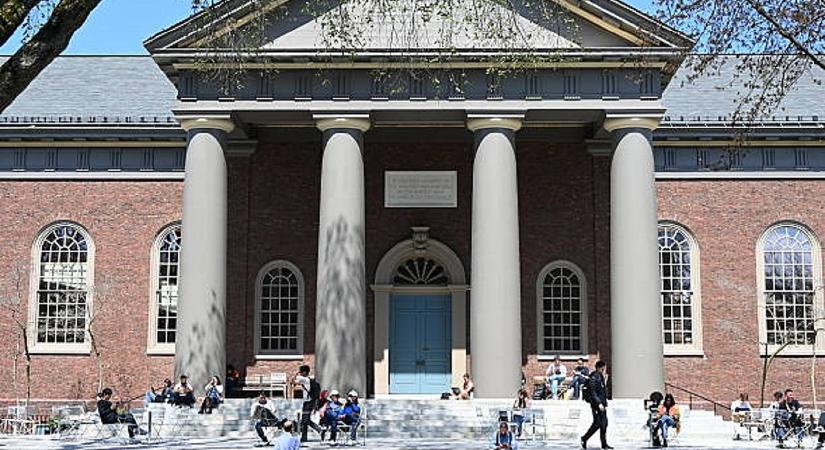 Trump bögyében van a Harvard, újabb horgost adna