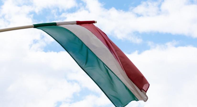 Továbbra is befektetésre ajánlott az ország