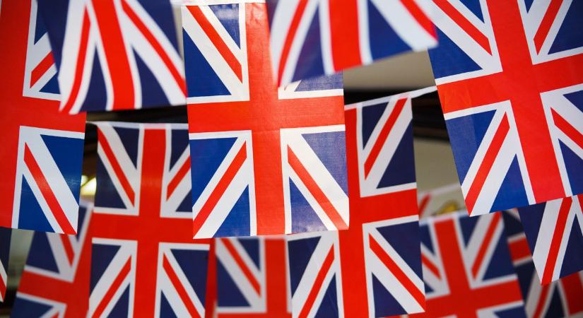 A Munkáspárt és a konzervatívok súlyos veresége Nagy-Britanniában