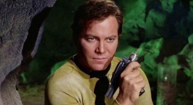 Miért nem használnak lézerfegyvereket a Star Trekben? – Gene Roddenberry inkább feltalált valami újat!