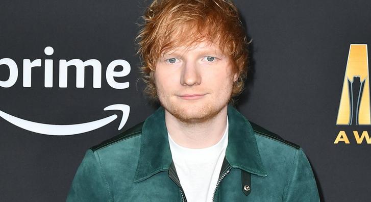 Ed Sheeran megmutatta 2015-ös mobilos fotóit, Taylor Swifttől Harry Stylesig hemzsegnek benne a vicces sztárképek