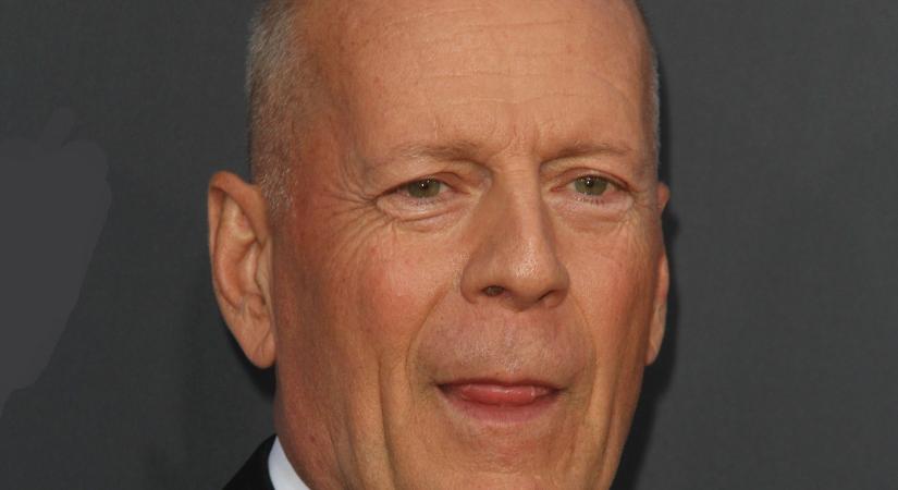 Megszakad a szív Bruce Willis fotóját látva, erre nincsenek szavak