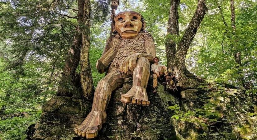 A troll szoborra milliókkal többet költ a város, mint a helyi művekre